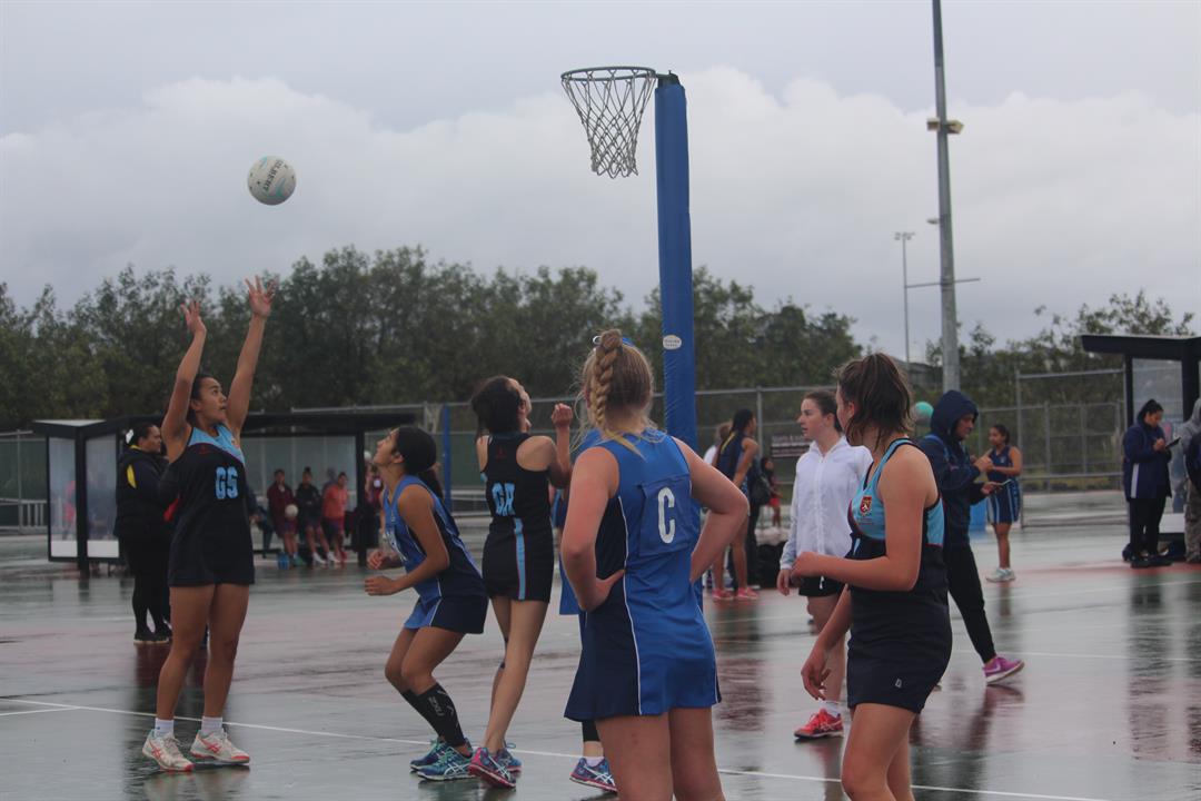Netballers Compete At Auckland Points Tournament